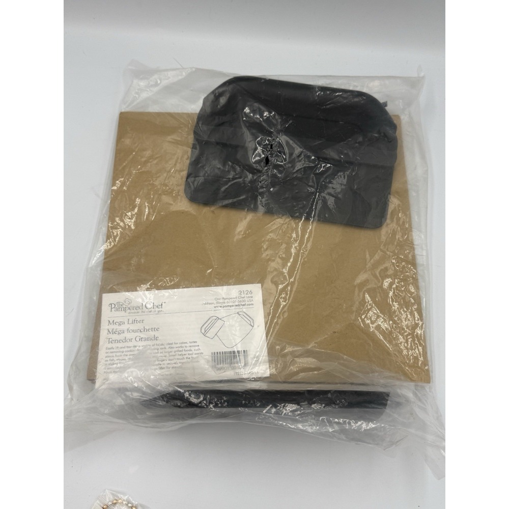 The Pampered Chef Mega Lifter Metal Cakes Pizza Steak #2126 Discontinued NOS New